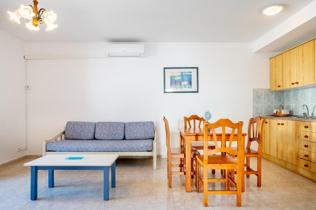Apartamentos Karin 1ºa Cala D´Or Buitenkant foto