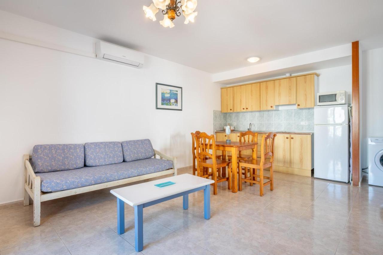Apartamentos Karin 1ºa Cala D´Or Buitenkant foto